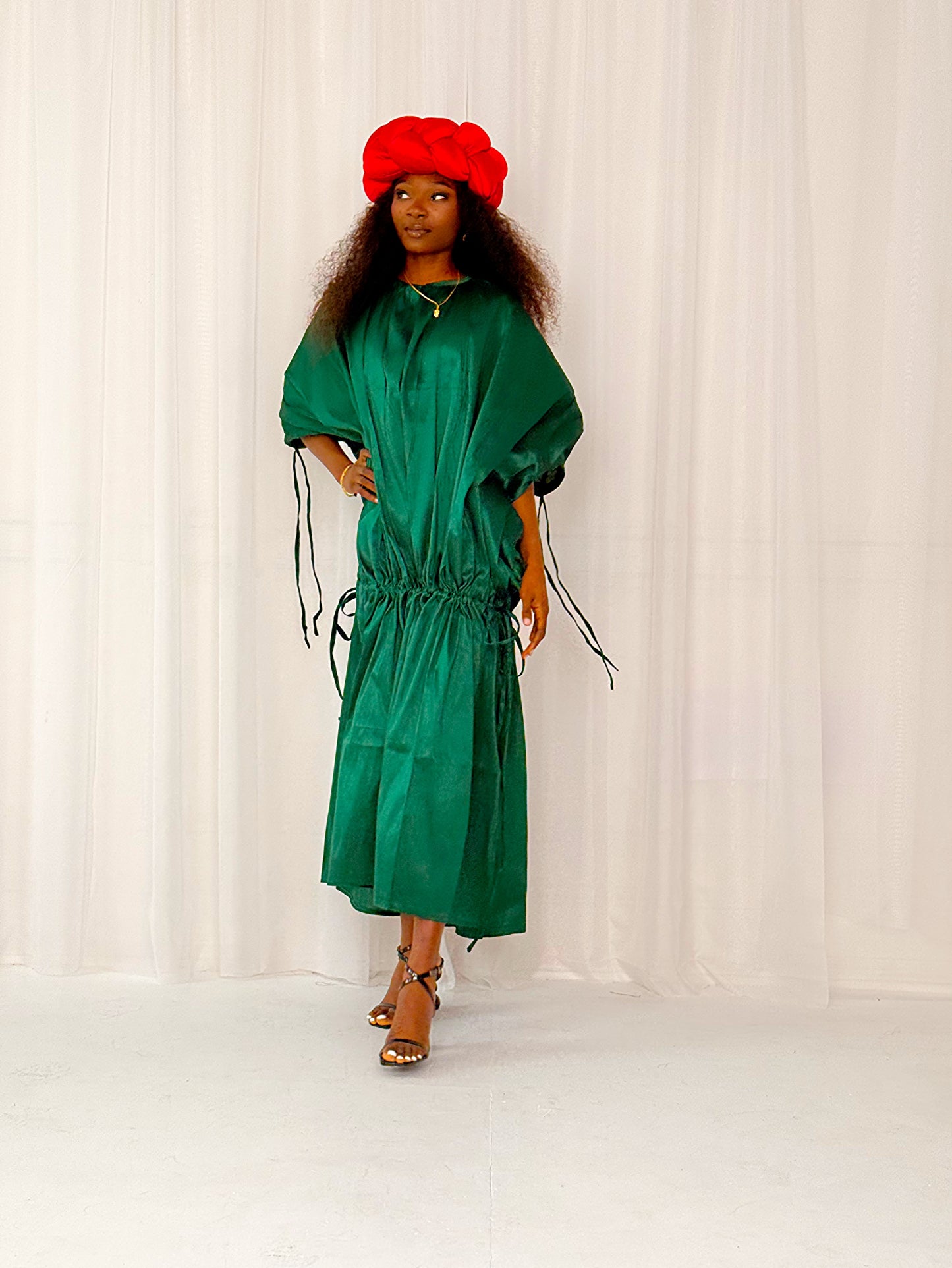 TẸ́NIỌLÁ ✨