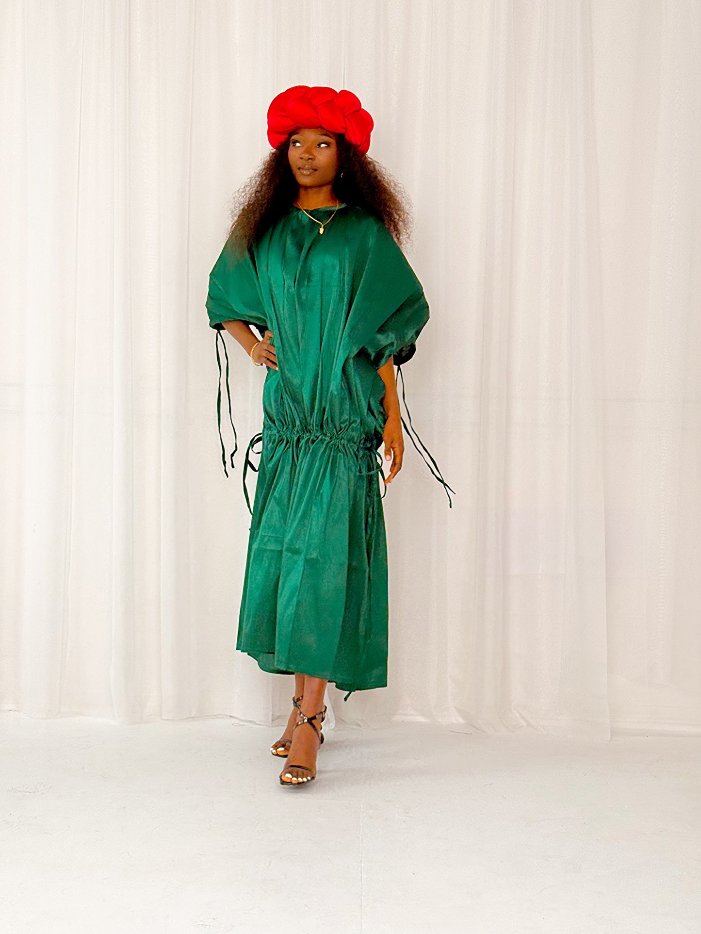 TẸ́NIỌLÁ ✨